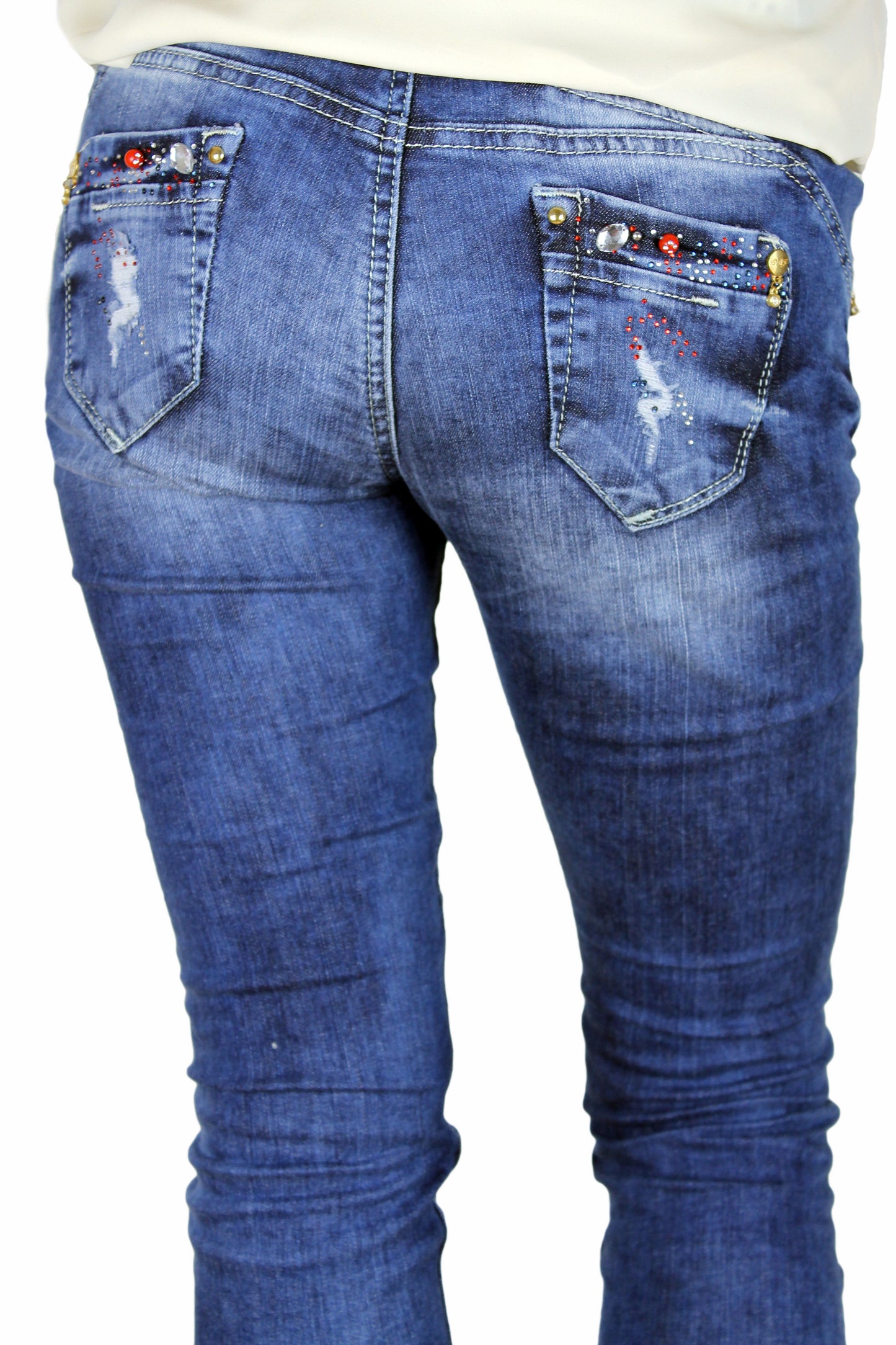 Eine Cipo und Baxx Damen Jeans in blau mit dicken Kontrastnähten. und vielen verschiedenen Strasssteinen.