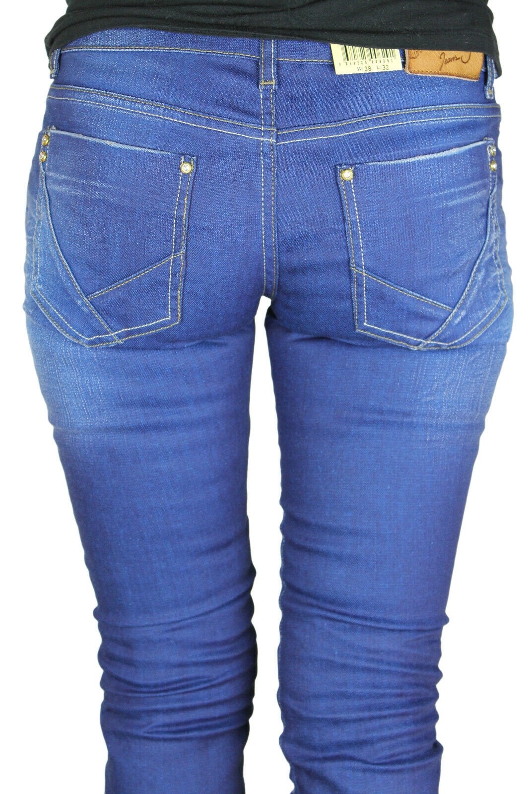 Redbridge Damen Jeans Hose in blau mit kleinen used Effekten im Stoff.